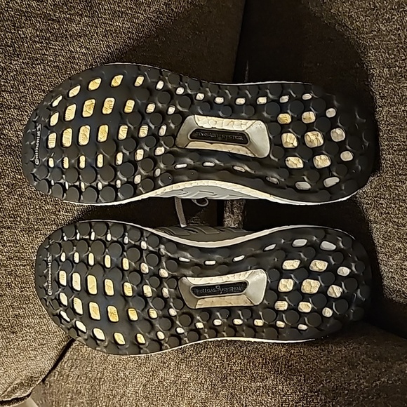 Adidas Ultraboost 4.0 Women's Running Shoes - Picture 9 of 9